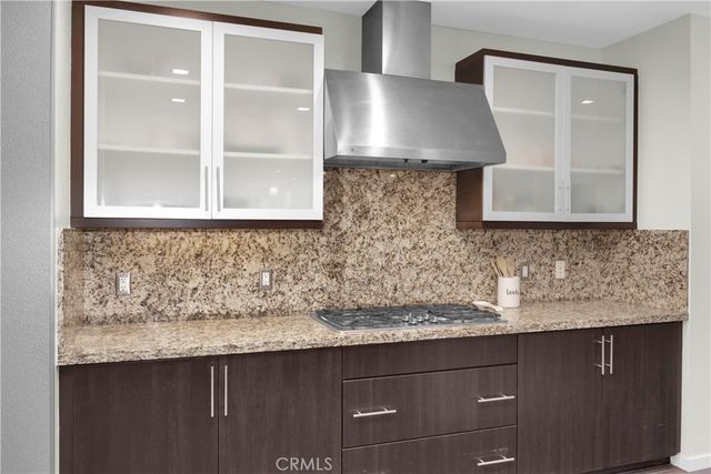 21 Gramercy 220, Irvine, CA 92612