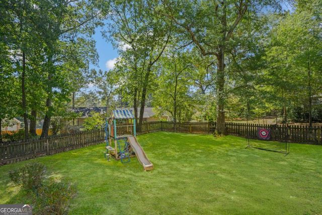 4880 Racquet Court, Duluth, GA 30096