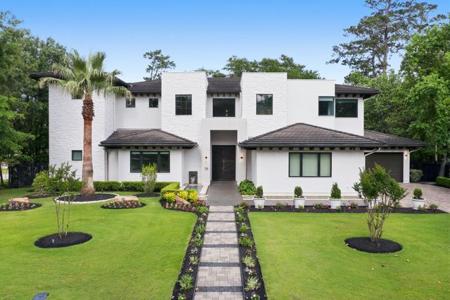 78 S Badger Lodge Circle, The Woodlands, TX 77389