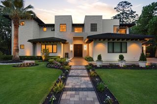 78 S Badger Lodge Circle, The Woodlands, TX 77389