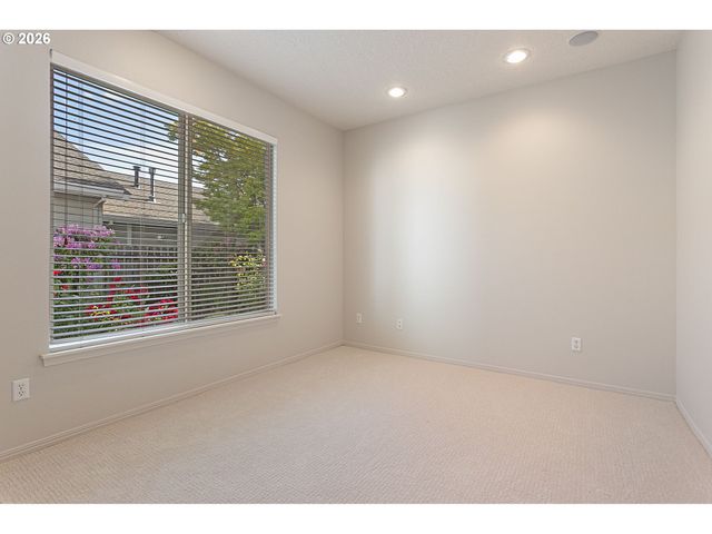 1627 Ne 65TH Ave, Hillsboro, OR 97124