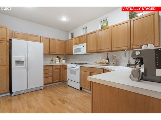 1627 Ne 65TH Ave, Hillsboro, OR 97124