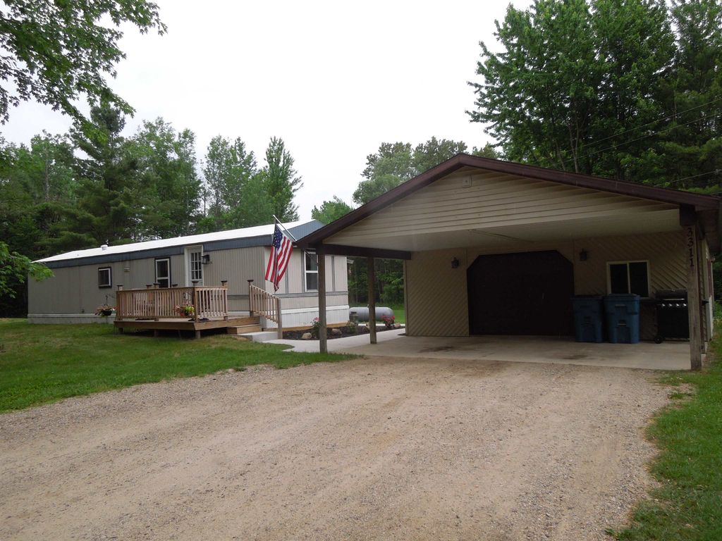 3311 Burgess Road, Beaverton, MI 48612