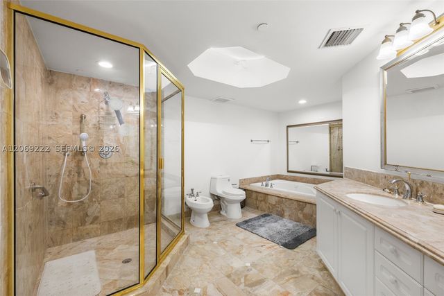 9559 Collins Ave S9-D, Surfside, FL 33154