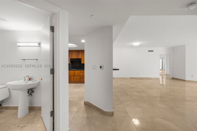 9559 Collins Ave S9-D, Surfside, FL 33154