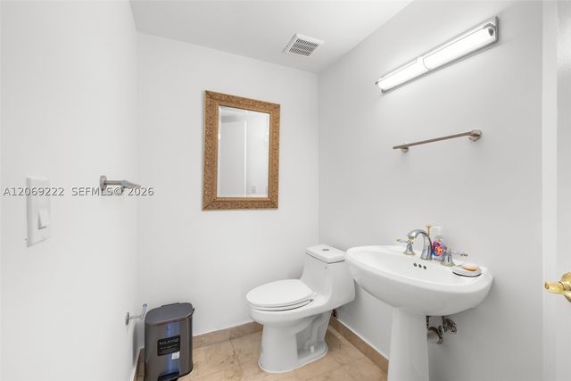 9559 Collins Ave S9-D, Surfside, FL 33154