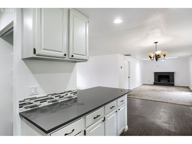4651 BEAVERBROOK Ct Se, Salem, OR 97317