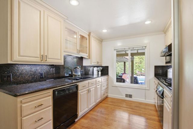 1141 Covington Road, Los Altos, CA 94024