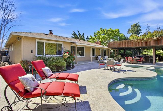 1141 Covington Road, Los Altos, CA 94024