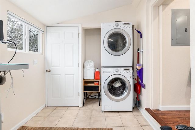 3220 W 24th Avenue, Denver, CO 80211