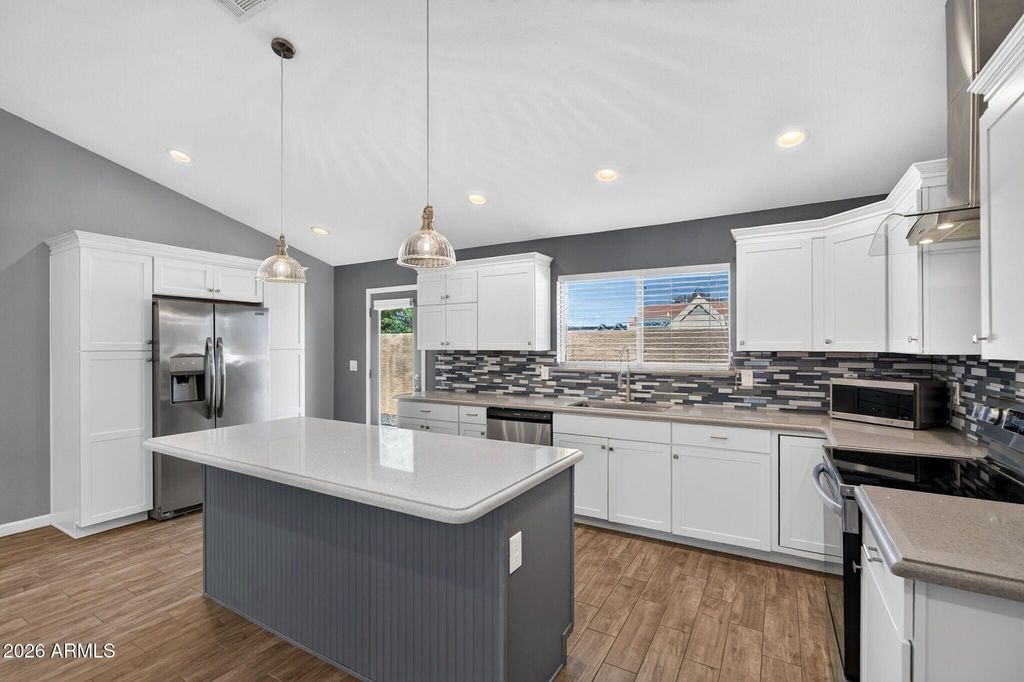 836 E AUDREY Lane, Phoenix, AZ 85022 — exterior