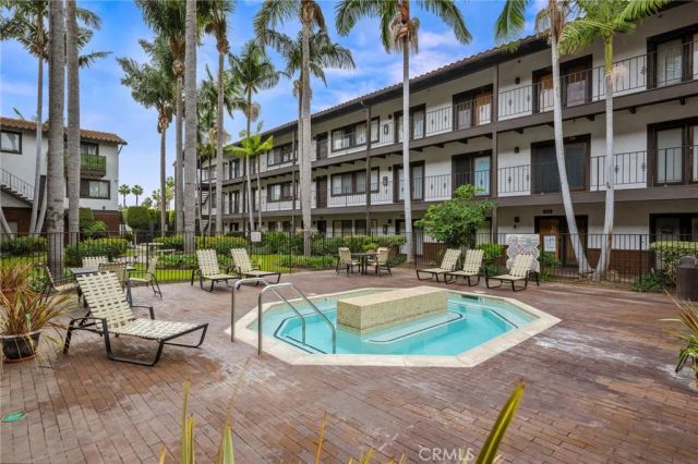 17200 Newhope, Fountain Valley, CA 92708