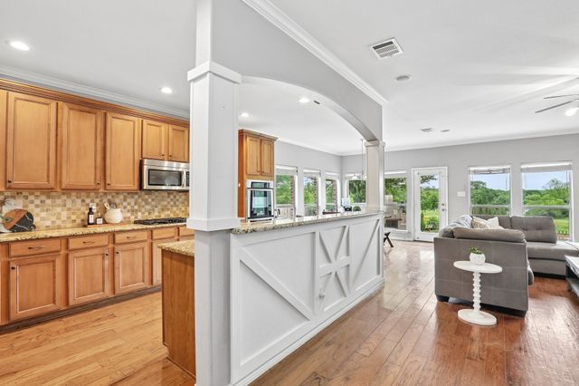 2821 Dog Leg Trail, Mckinney, TX 75069