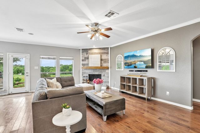 2821 Dog Leg Trail, Mckinney, TX 75069