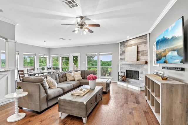 2821 Dog Leg Trail, Mckinney, TX 75069