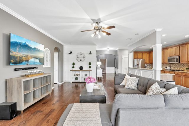 2821 Dog Leg Trail, Mckinney, TX 75069