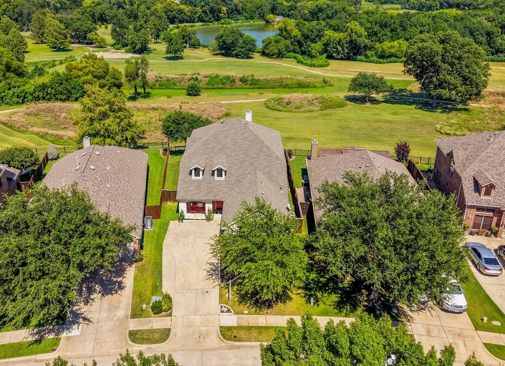 2821 Dog Leg Trail, Mckinney, TX 75069