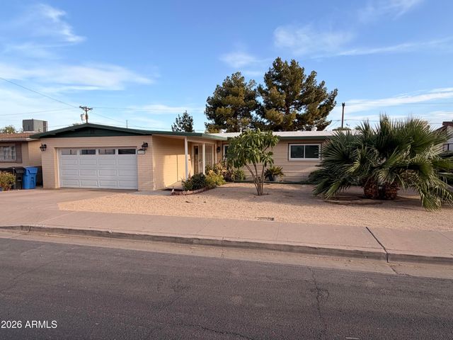 3725 W ELM Street, Phoenix, AZ 85019