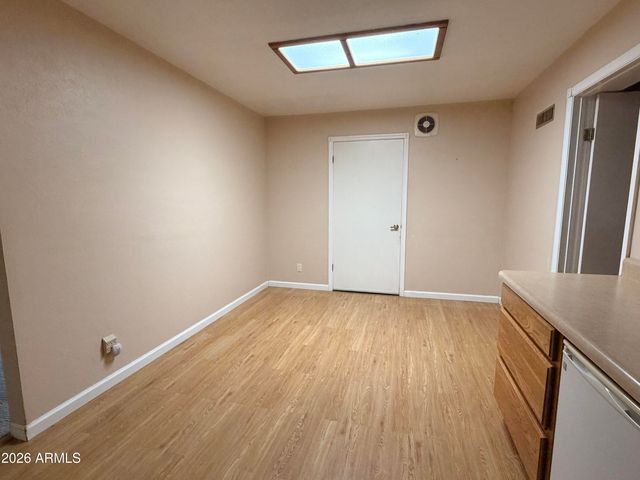 3725 W ELM Street, Phoenix, AZ 85019