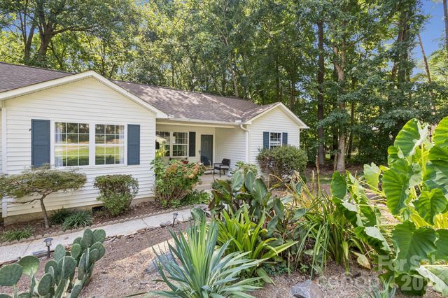 125 Mills Forest Lane, Mooresville, NC 28117