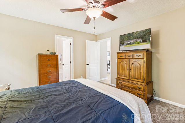 125 Mills Forest Lane, Mooresville, NC 28117