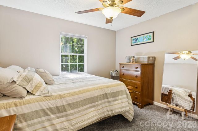 125 Mills Forest Lane, Mooresville, NC 28117
