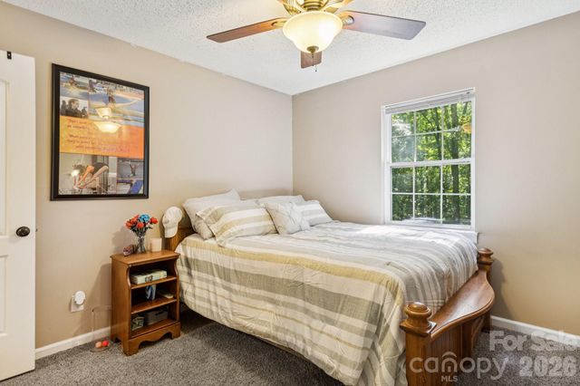 125 Mills Forest Lane, Mooresville, NC 28117