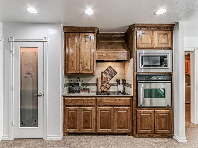 1101 Parrish Place, Blanchard, OK 73010