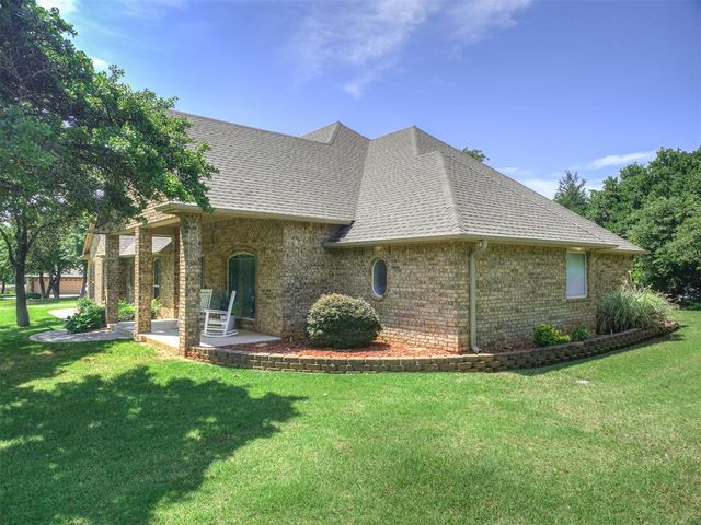1101 Parrish Place, Blanchard, OK 73010