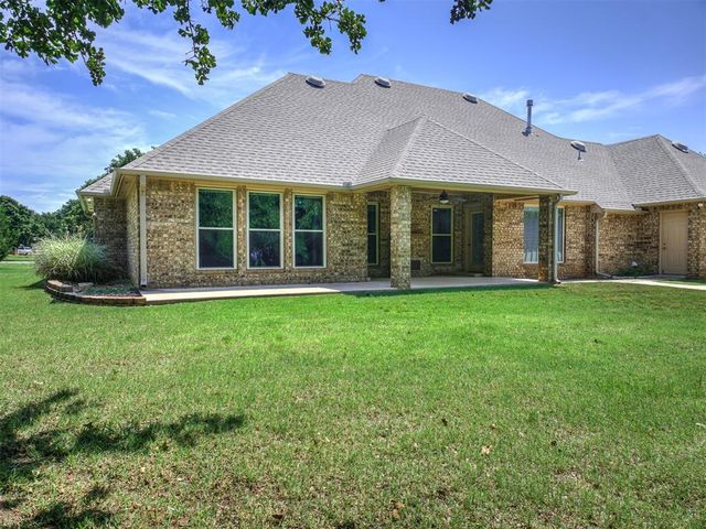 1101 Parrish Place, Blanchard, OK 73010