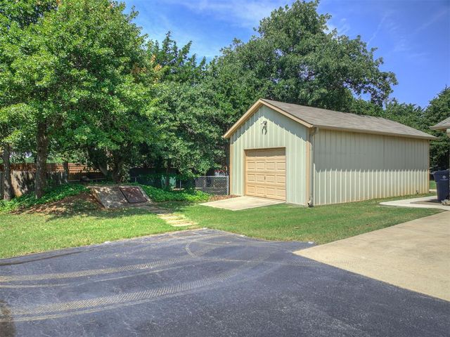 1101 Parrish Place, Blanchard, OK 73010
