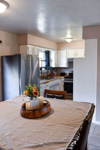 344 Merlot Lane, Los Lunas, NM 87031