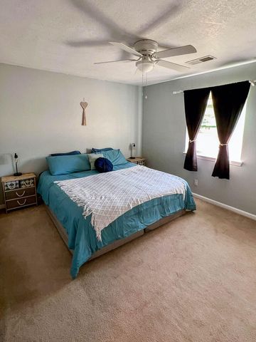 344 Merlot Lane, Los Lunas, NM 87031