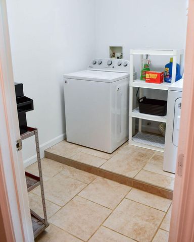 344 Merlot Lane, Los Lunas, NM 87031