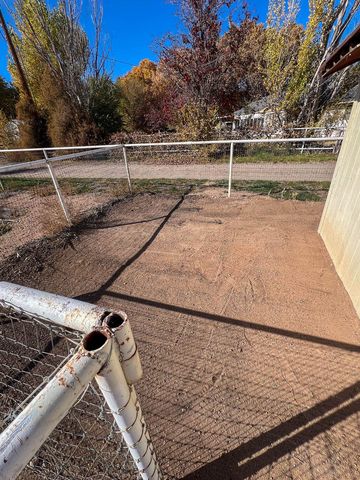 344 Merlot Lane, Los Lunas, NM 87031