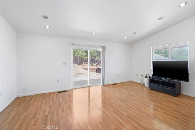 13480 Eastlake Drive, Clearlake, CA 95422