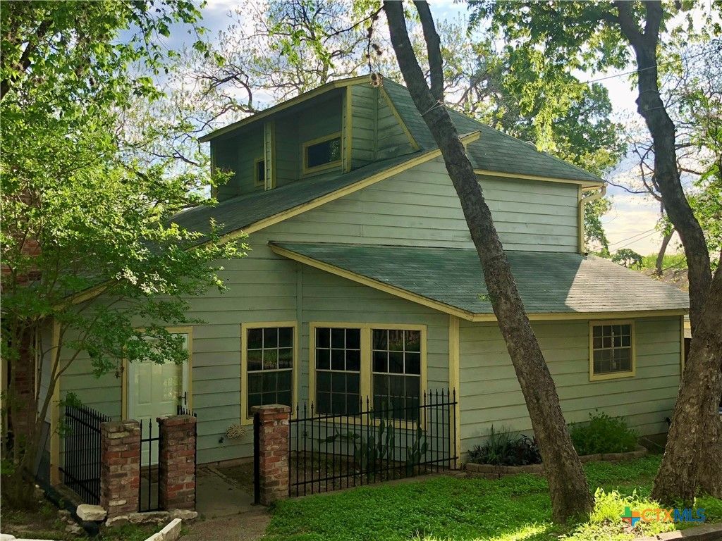 615 Burleson 4, San Marcos, TX 78666