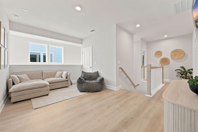 512 9th Ave. S, North Myrtle Beach, SC 29582