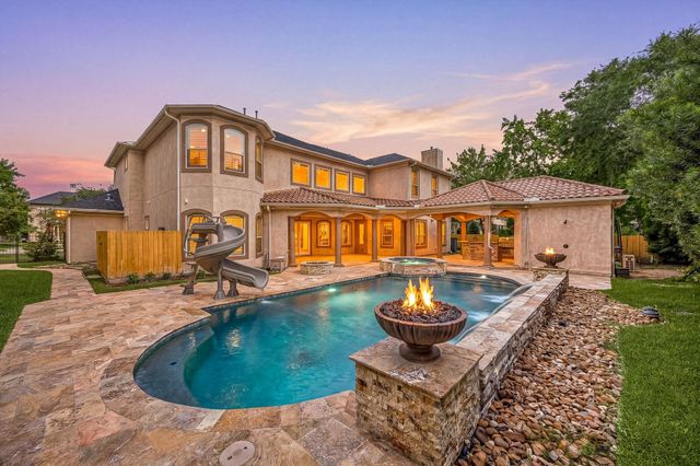 1711 Oak Shade Drive, Sugar Land, TX 77479