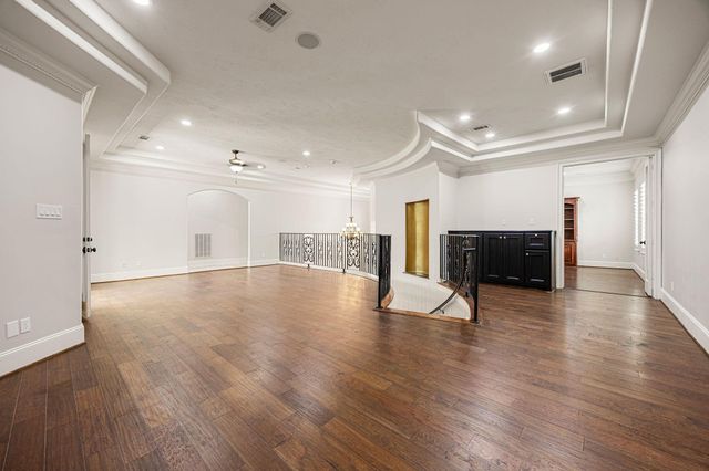 1711 Oak Shade Drive, Sugar Land, TX 77479