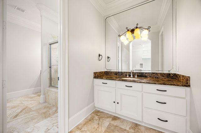 1711 Oak Shade Drive, Sugar Land, TX 77479