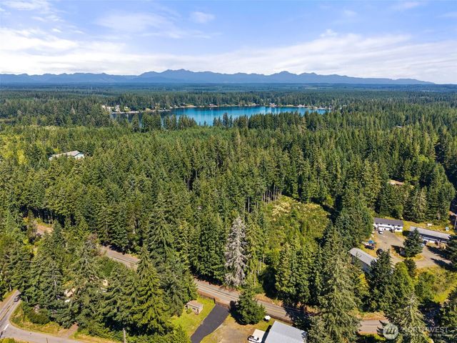 1030 E Phillips Lake Road, Shelton, WA 98584