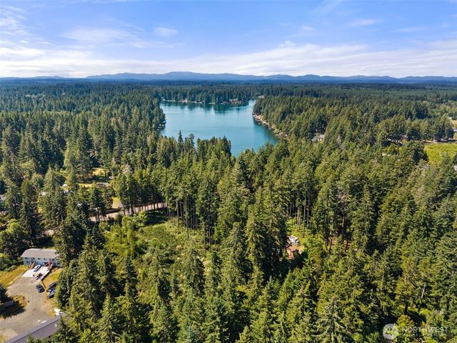 1030 E Phillips Lake Road, Shelton, WA 98584