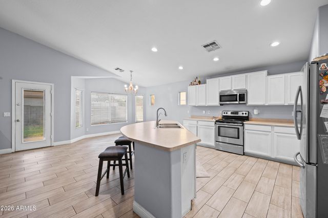 8526 W PRESTON Lane, Tolleson, AZ 85353