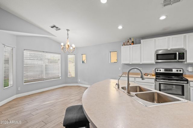 8526 W PRESTON Lane, Tolleson, AZ 85353