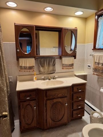 1014 N Elmhurst Road, Prospect Heights, IL 60070