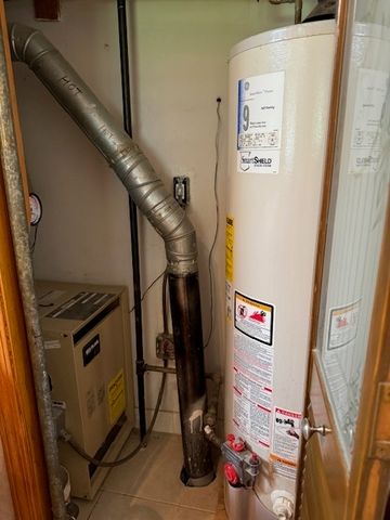 1014 N Elmhurst Road, Prospect Heights, IL 60070