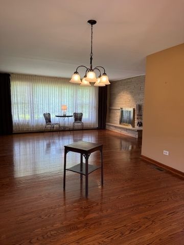 1014 N Elmhurst Road, Prospect Heights, IL 60070