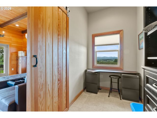 8810 Ne BLACKBURN Rd, Yamhill, OR 97148