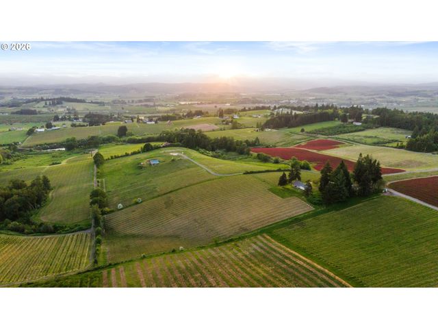 8810 Ne BLACKBURN Rd, Yamhill, OR 97148